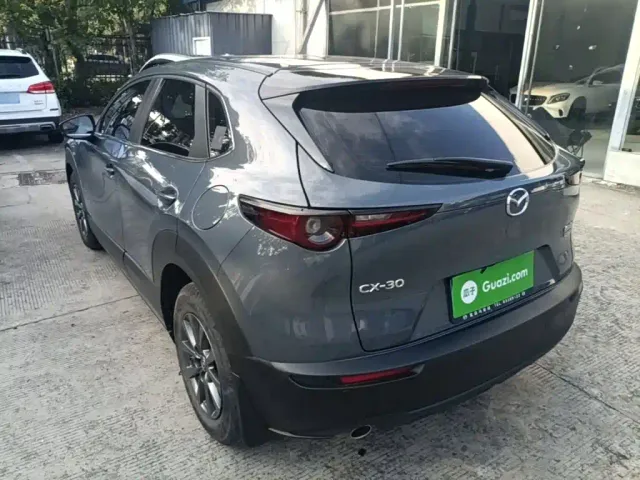 Mazda CX-30 — Фото автомобиля 4