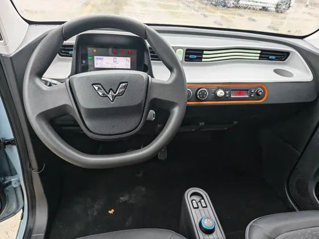 Wuling Hongguang Mini EV — Фото автомобиля 9