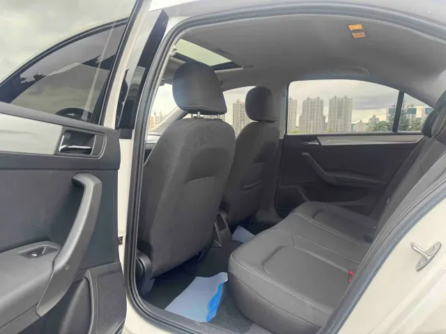 Skoda Rapid — Фото автомобиля 8