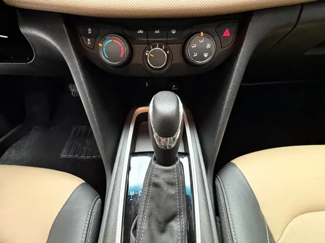 Chevrolet Monza — Фото автомобиля 16
