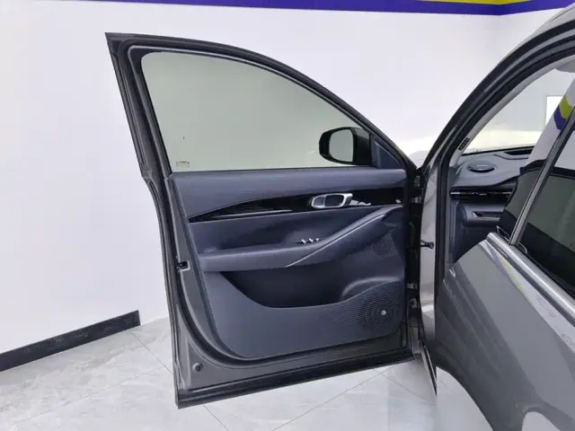 Geely Galaxy E5 — Фото автомобиля 7