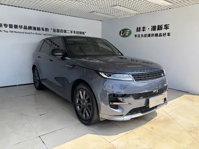 Land Rover Range Rover Sport — Фото автомобиля 3