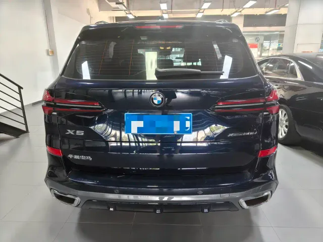 BMW X5 — Фото автомобиля 14
