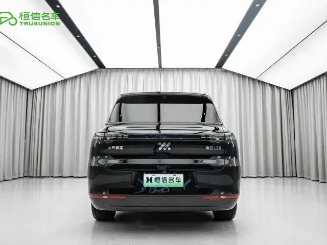 IM Motors LS8 — Фото автомобиля 5