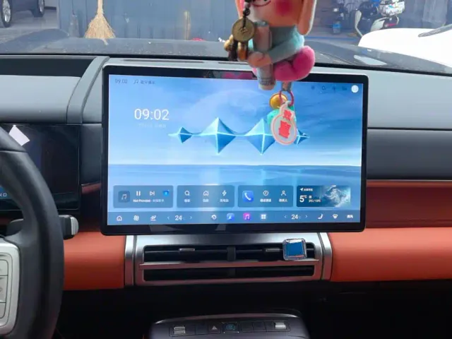 BYD FangChengBao Titanium 7 — Фото автомобиля 13
