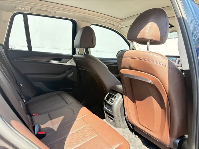 BMW X3 — Фото автомобиля 10