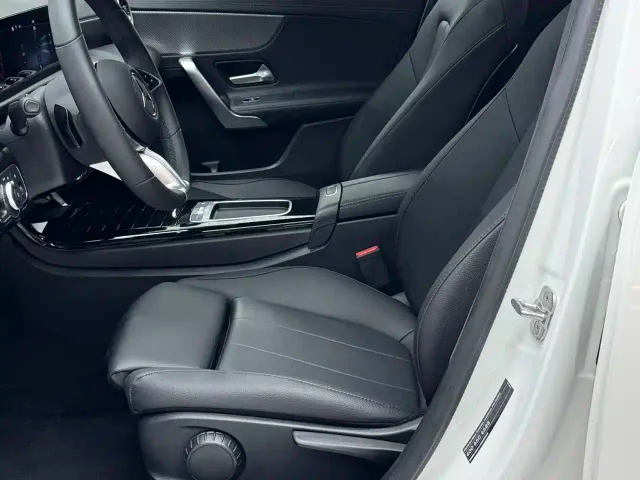 Mercedes-Benz A-Class — Фото автомобиля 20