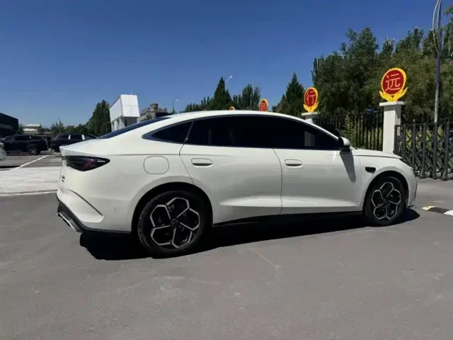 BYD Seal 06 — Фото автомобиля 8
