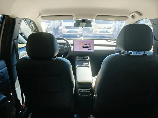 Changan Qiyuan Q05 — Фото автомобиля 17
