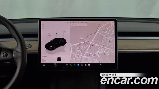 Tesla Model 3 — Фото автомобиля 20