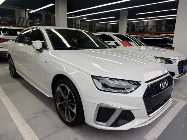 Audi A4L — Фото автомобиля 3