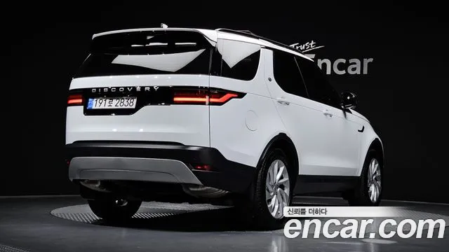 Land Rover Discovery — Фото автомобиля 2