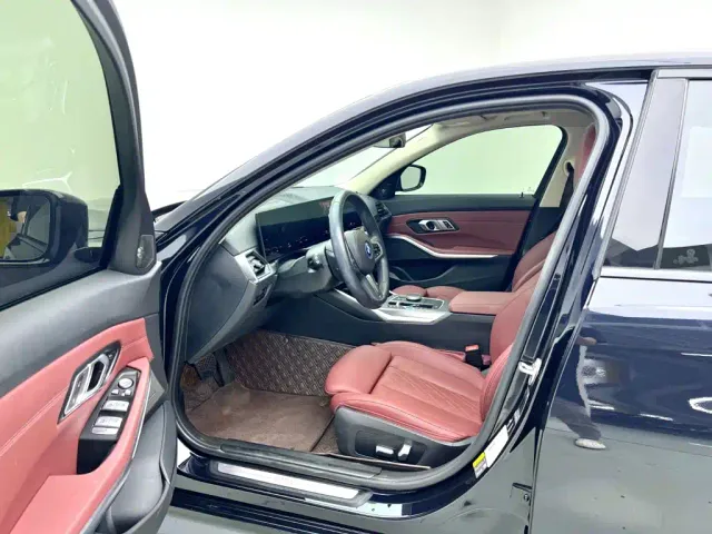 BMW i3 — Фото автомобиля 11