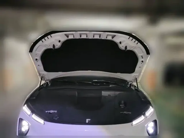 Nio EC6 — Фото автомобиля 3