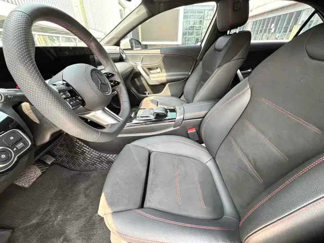 Mercedes-Benz A-Class — Фото автомобиля 5