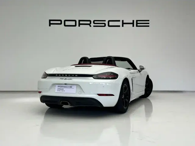 Porsche 718 — Фото автомобиля 7