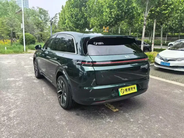 Li Auto L7 — Фото автомобиля 9