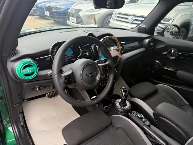MINI Hatch — Фото автомобиля 13