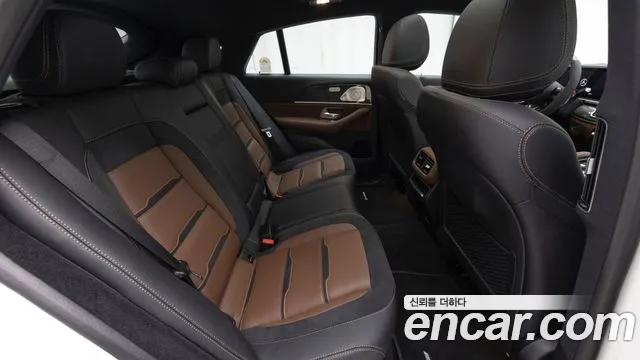 Mercedes-Benz GLE-Class — Фото автомобиля 10