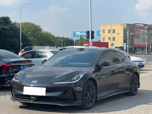 Фотография автомобиля — IM Motors L6