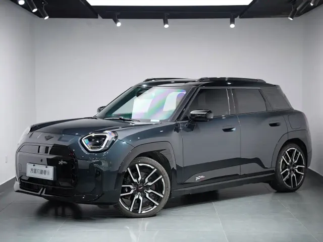 Фотография автомобиля — MINI Electric ACEMAN