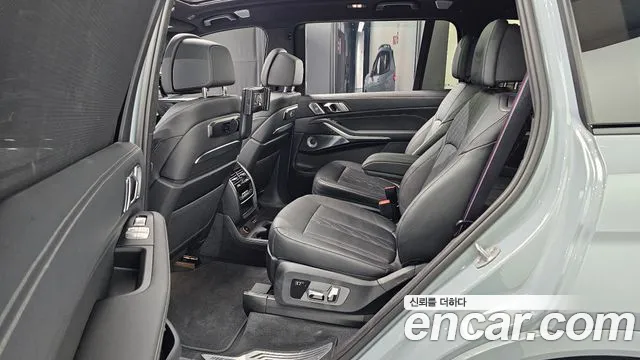 BMW X7 — Фото автомобиля 9