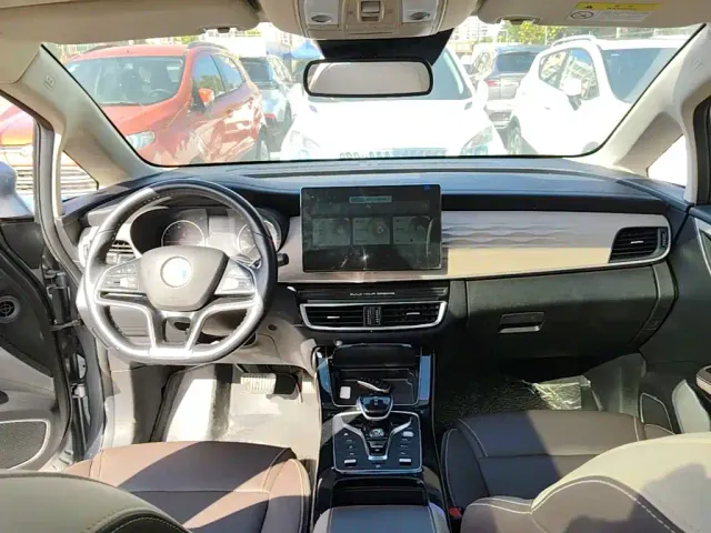 BYD Song MAX — Фото автомобиля 9