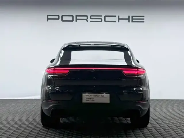 Porsche Cayenne — Фото автомобиля 6