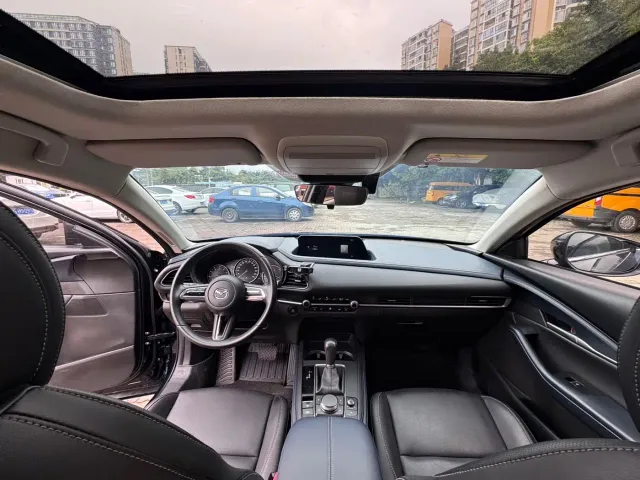 Mazda CX-30 — Фото автомобиля 20