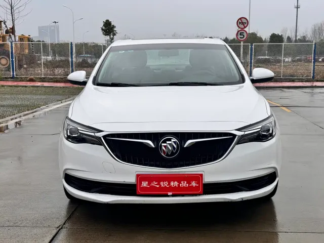 Buick Excelle — Фото автомобиля 2
