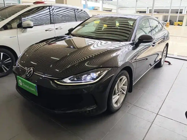 Фотография автомобиля — Volkswagen Lamando