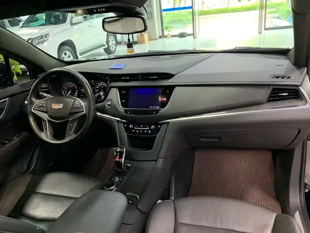 Cadillac XT5 — Фото автомобиля 9