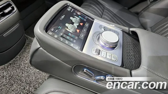 Genesis G90 Бензин 3.5 турбо AWD — Фото автомобиля 17