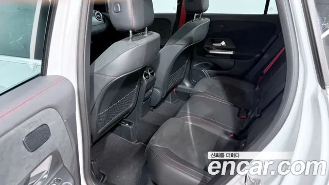 Mercedes-Benz GLA-Class — Фото автомобиля 10