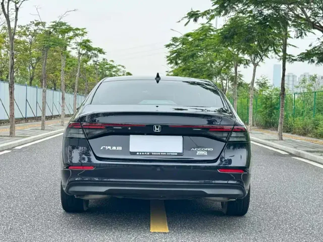 Honda Accord — Фото автомобиля 8