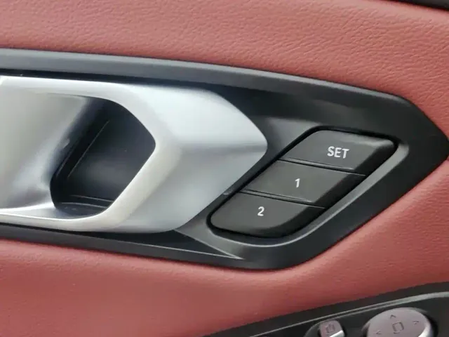 BMW 3 Series — Фото автомобиля 13