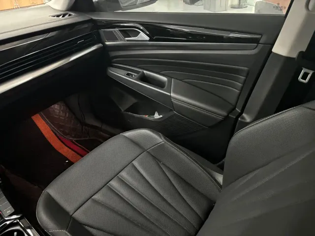 Volkswagen Passat — Фото автомобиля 6