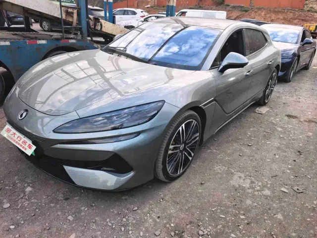 Фотография автомобиля — Denza Z9GT