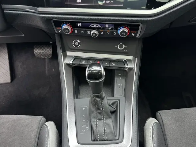Audi Q3 — Фото автомобиля 18