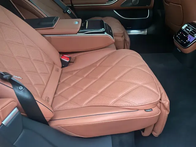 Mercedes-Benz Maybach S-Class — Фото автомобиля 23