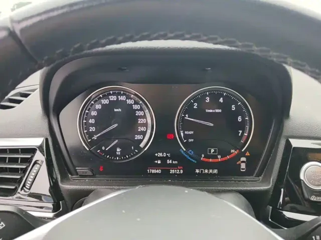 BMW 1 Series — Фото автомобиля 11