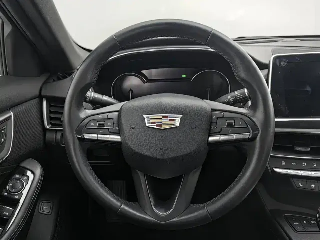 Cadillac CT5 — Фото автомобиля 11