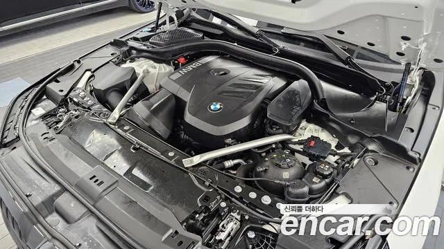 BMW 5-Series — Фото автомобиля 6
