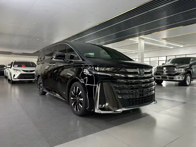 Toyota Vellfire — Фото автомобиля 3