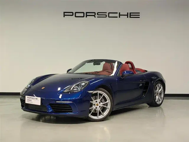Фотография автомобиля — Porsche 718