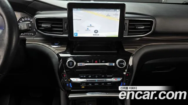 Ford Explorer — Фото автомобиля 17