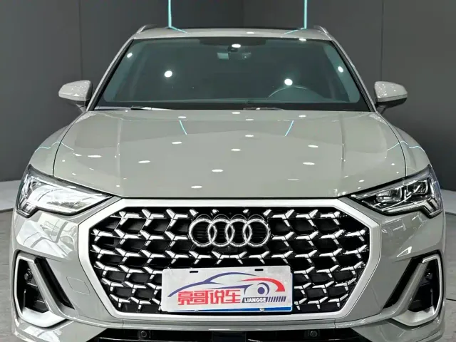 Audi Q3 — Фото автомобиля 2