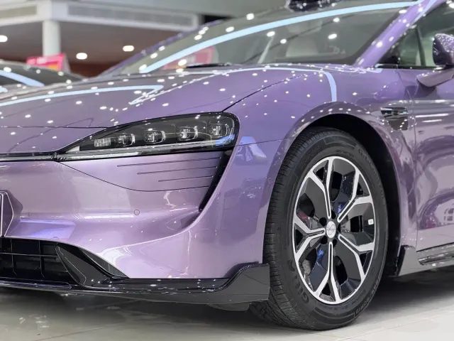 Luxeed S7 — Фото автомобиля 4