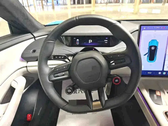 Xiaomi SU7 — Фото автомобиля 7