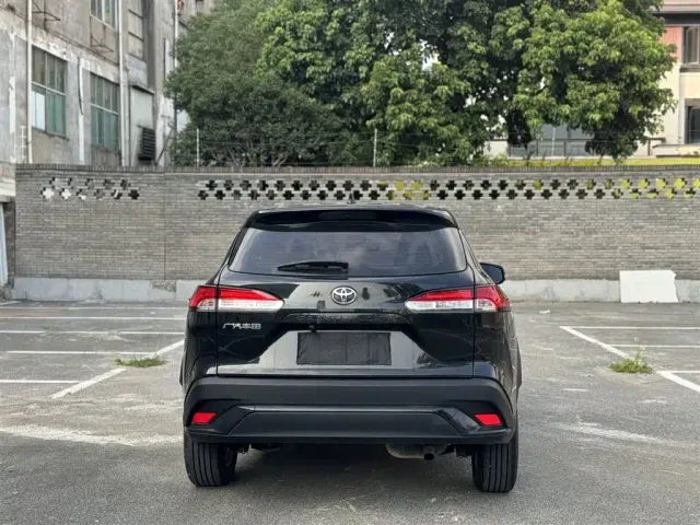 Toyota Frontlander — Фото автомобиля 14